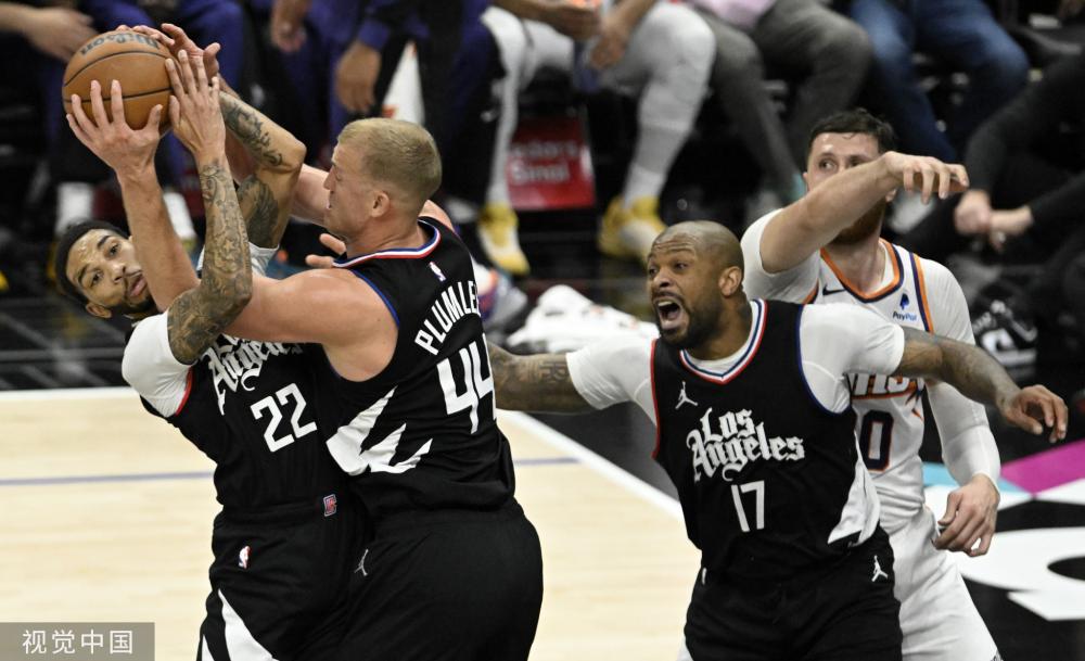 扬足球背后 扬足球背后